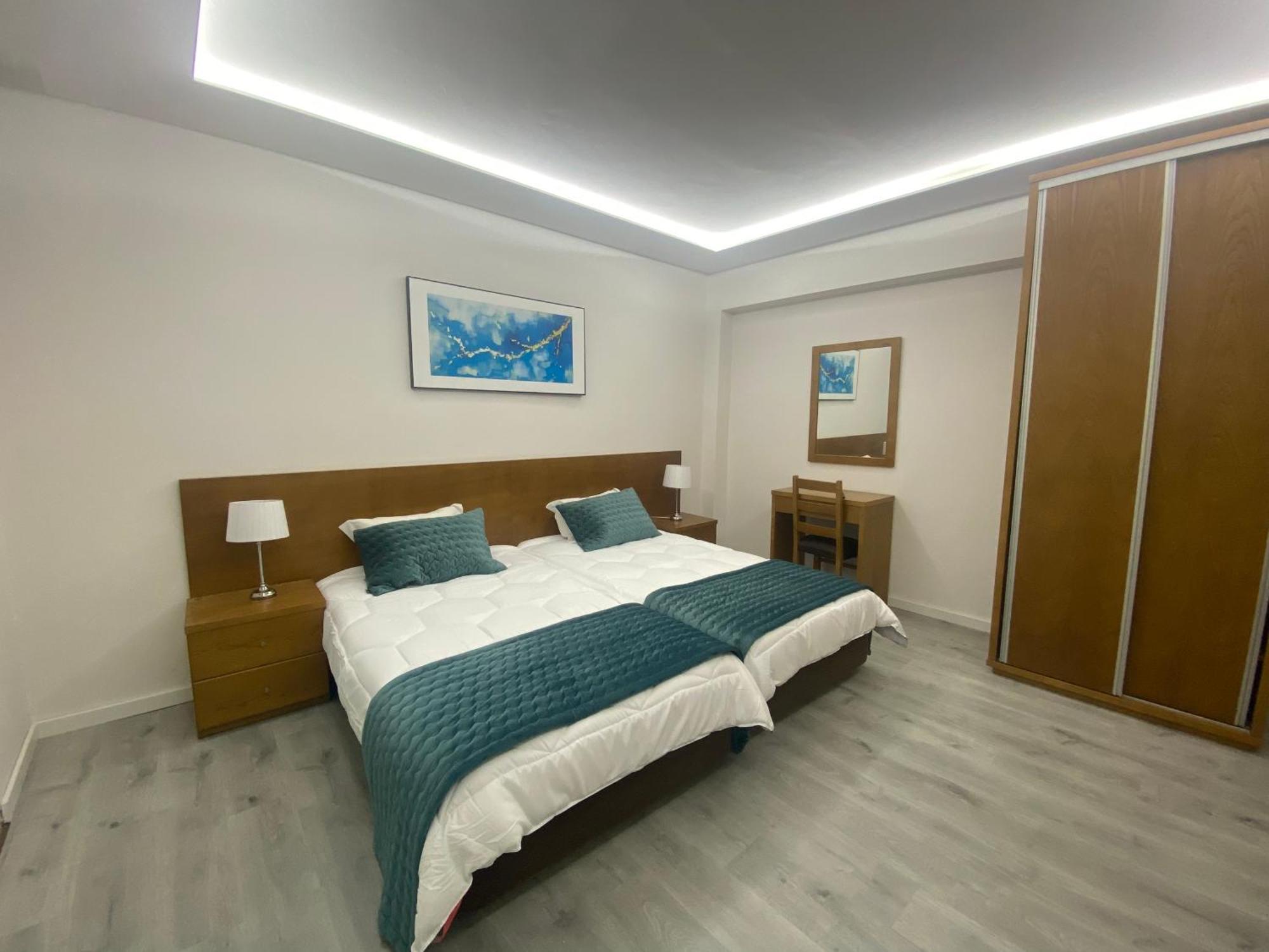 Ze Luis Hotel Chaves Buitenkant foto